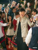 组图：古巨基代言食品拍广告 称与黄伟文友情不变