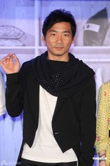 组图：任贤齐新片中年出柜 范晓萱不排斥三人行