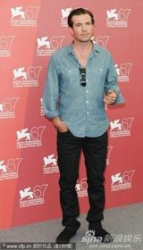 高清：《无果之路》媒体会 索萨蒙露甜笑和导演密语