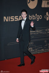 高清：EXO少时BB等亮相MAMA红毯 郭富城助阵