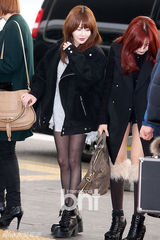 组图：T-araf(x)等靓装现身机场赴马来西亚