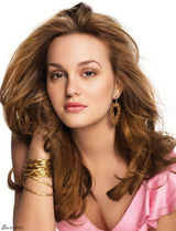 高清组图：“绯闻女孩”莉顿-梅斯特卷发写真 