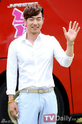 组图：张东健等出席《绅士的品格》记者会