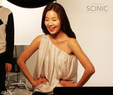 高清组图：	韩智慧无PS写真曝光 展白皙细腻皮肤