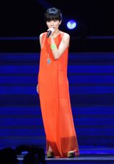 组图：群星献唱中歌榜 韩庚潘玮柏劲歌热舞