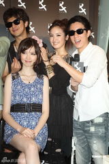 组图：林志玲身型消瘦出席剪彩 谈及逃税无悔意