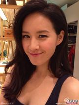 组图：曾恺玹宣布已结婚 明年五月当妈妈