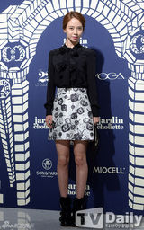 组图：宋智孝刘亚仁李栋旭等靓装出席时尚活动