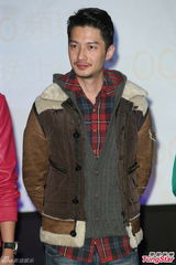 组图：唐禹哲对同性友人上下其手 对方直呼享受