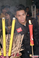 组图：《神枪狙击》将拍 周海媚徐子珊变情敌