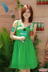 组图：陈妍希生日出工拒谈绯闻男友古天乐