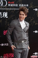 组图：张雨绮红裙明艳 高圆圆清新倪妮妩媚