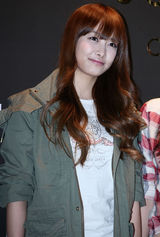 高清图：宋茜沈昌珉等出席活动 俊男美女青春活力