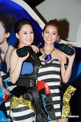 组图：TWINS揭幕游戏展 阿Sa生病不敢与男友看医生