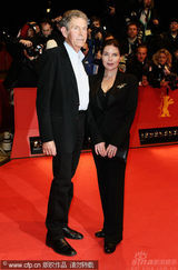 幻灯：《犹太人苏斯》首映礼 主演玛蒂娜优雅亮相