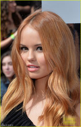 组图：MTV电影奖女星斗艳 阿尔芭清新欧拉性感