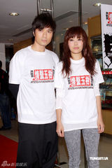 组图：香港演艺界为赈灾录歌 郑秀文已探访灾区