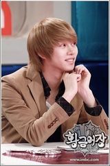 组图：SJ希澈出道8周年策划 与金希澈的2922天