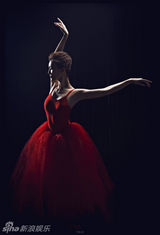 组图：金晨非凡气场写真曝光 翩翩起舞宛如精灵