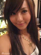 幻灯图集：黑涩会美眉蔷蔷服饰写真 甜美可爱