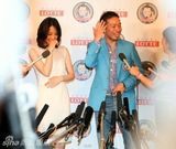 幻灯图：球星长友佑都出席代言 堀北真希惊喜助阵