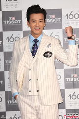 组图：陈晓东怕女友见光飞 调侃称放过自己