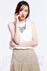 组图：郭碧婷拍摄时尚大片 金属流苏飞转