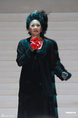 组图：郑丹瑞林珊珊开唱 感激林子祥叶德娴帮助