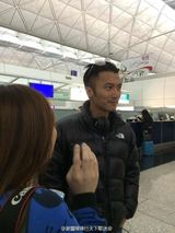 组图：谢霆锋离开香港现身巴黎 笑称刚洗完头