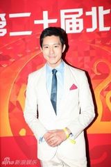 组图：张雨绮陈柏霖等群星现身北京大影节红毯