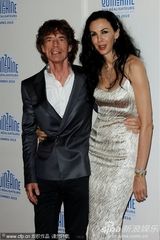 幻灯图集：《放逐的石头》亮相 滚石主唱贾格尔助阵