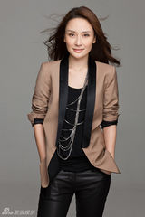 组图：孙宁早秋时尚写真大片 演绎俏皮优雅