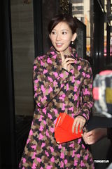 高清图：林志玲轻松面对春晚走光 自认表现过关