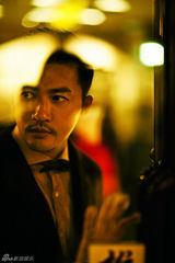 组图：苏有朋时尚大片玩转光影  穿越时光隧道