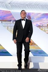 组图：评审团成员丹尼尔-奥特伊登台