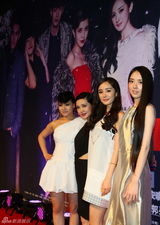 组图：《小时代》北京首映 郭敬明带剧组亮相