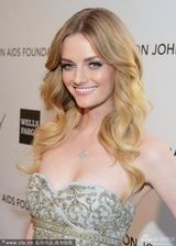 组图：奥斯卡艾滋基金派对 众女星亮相