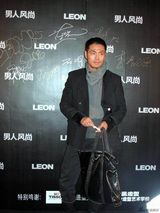 组图：邵兵魅力着装盘点 硬汉风彰显独特气度