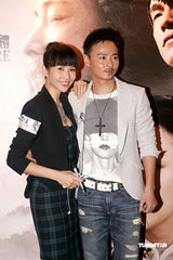 幻灯：《苏乞儿》香港首映 醉拳街舞表演向八爷致敬