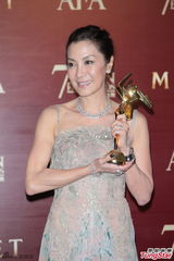 组图：杨紫琼获卓越亚洲电影人大奖