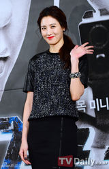 组图：崔江熙朱元宣传《7级公务员》金敏瑞带伤