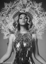 组图：碧昂斯巡演造型设计 女王气场烈焰红唇