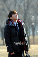 组图：张赫金熙爱参加《Midas》公开拍摄