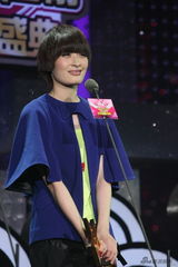 幻灯：新人盛典曾轶可大热 张震岳大张伟扮新人抢奖