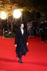 组图：韩国SIA时尚颁奖举行 张东健获大奖