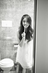 组图：韩团T-ara欧洲写真集曝光将限量发售