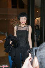 组图：叶佩雯郭伟亮浪漫大婚 陈奕迅喜当兄弟团