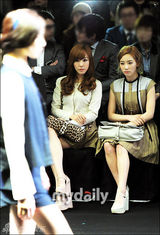 组图：韩星李孝利朴诗妍等出席首尔时装周活动