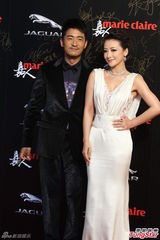 组图：绯闻男女杨幂俞灏明同场 李小璐大露美胸