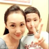 组图：韩磊娇妻美艳爱子呆萌 有望参加《爸爸》